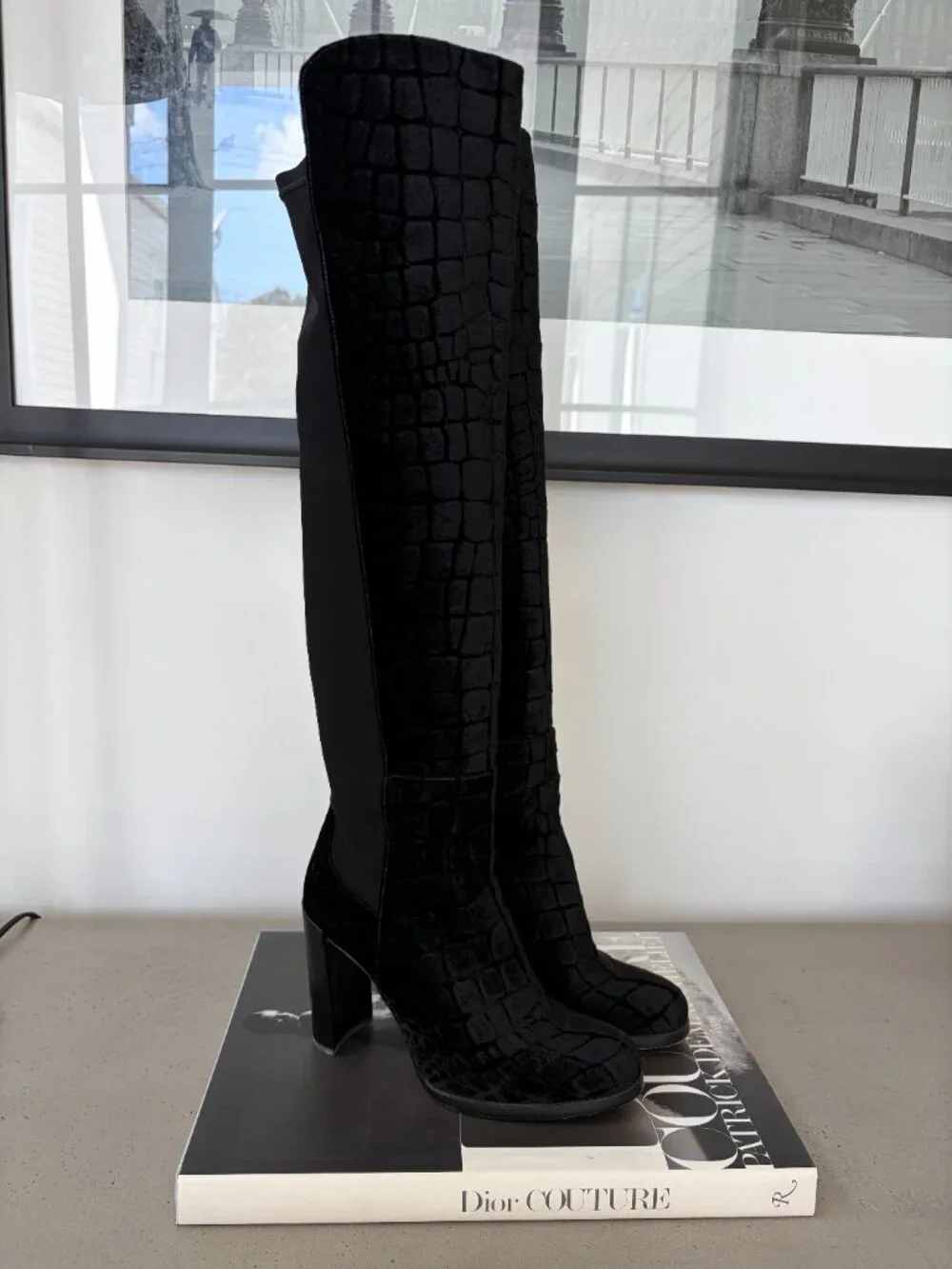 Stuart Weitzman Velvet Croc Embossed Over The Knee Boots Black Sz 8 Block Heel